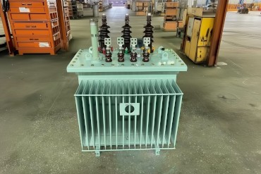 Industrial distribution transformer
